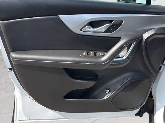 Used 2024 White Chevrolet LT image 15