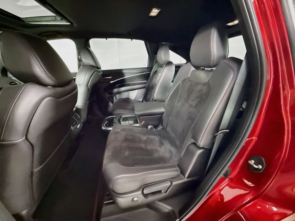 Used 2020 Valencia Red Pearl Acura PMC Edition image 25