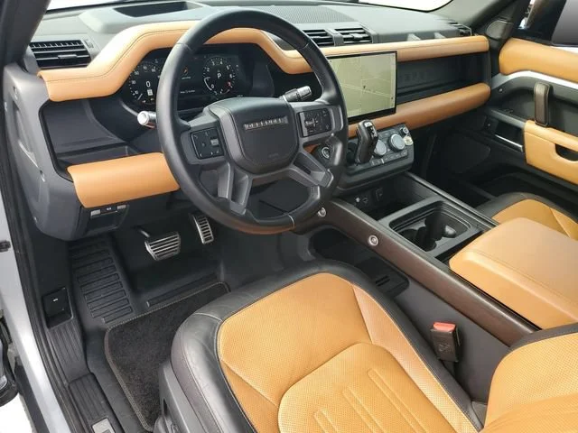 Used 2022 Gray Land Rover X image 10