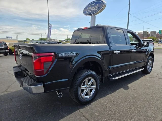 Used 2025 Black Ford XLT image 8