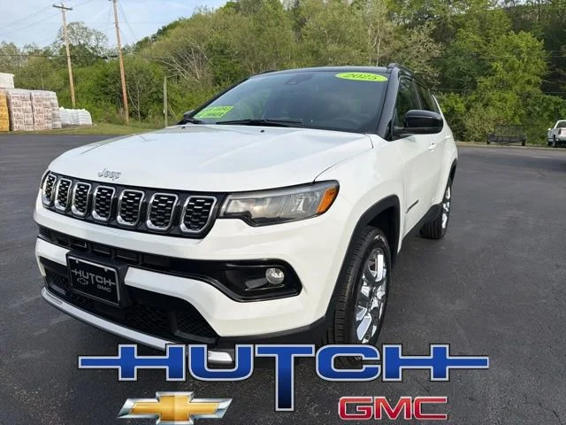 Used 2025 White Jeep Limited 4x4 image 1