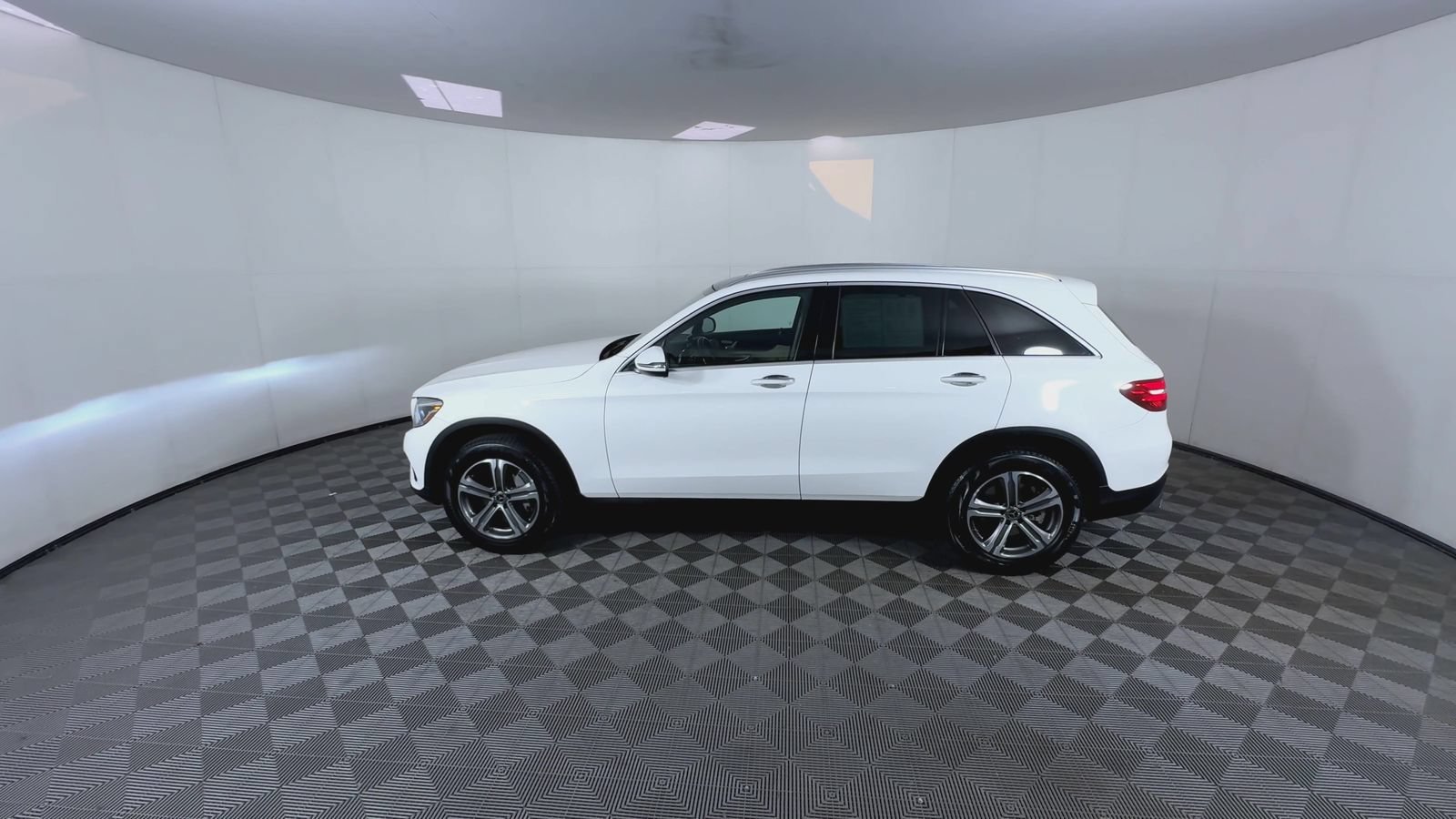 Used 2019 Polar White Mercedes-Benz GLC 300 image 6