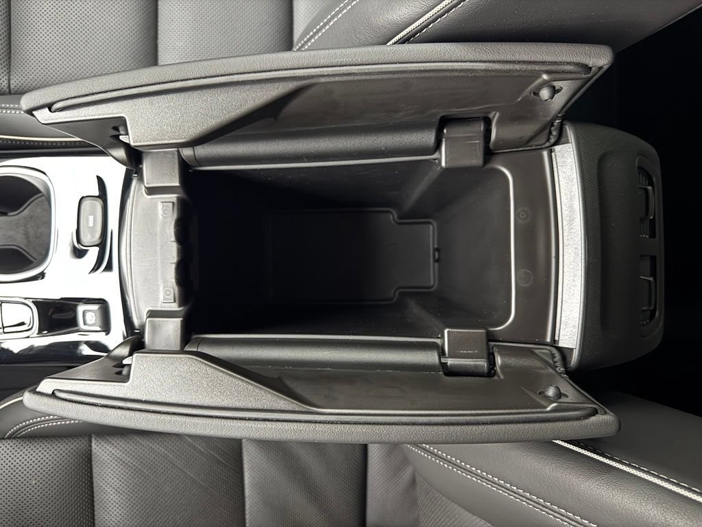 Used 2023 Cinnabar Metallic Buick Essence image 27