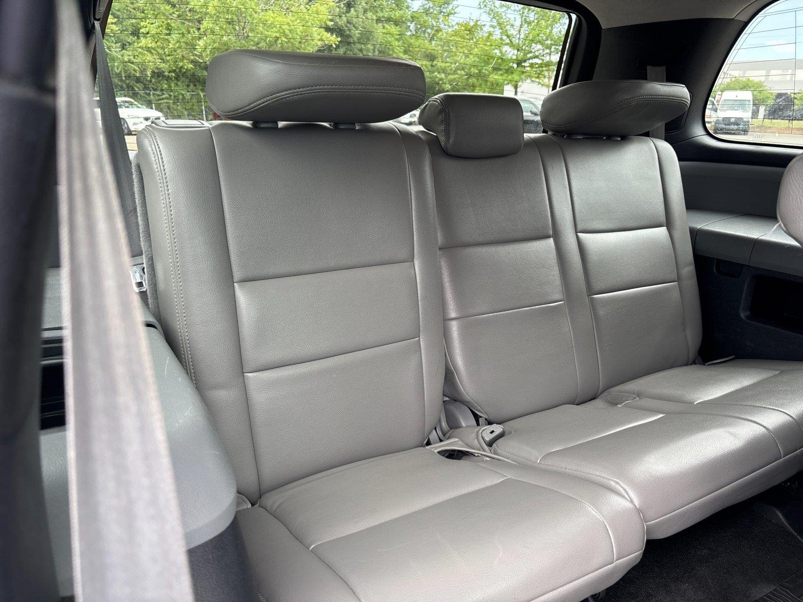 Used 2016 Super White Toyota SR5 image 36