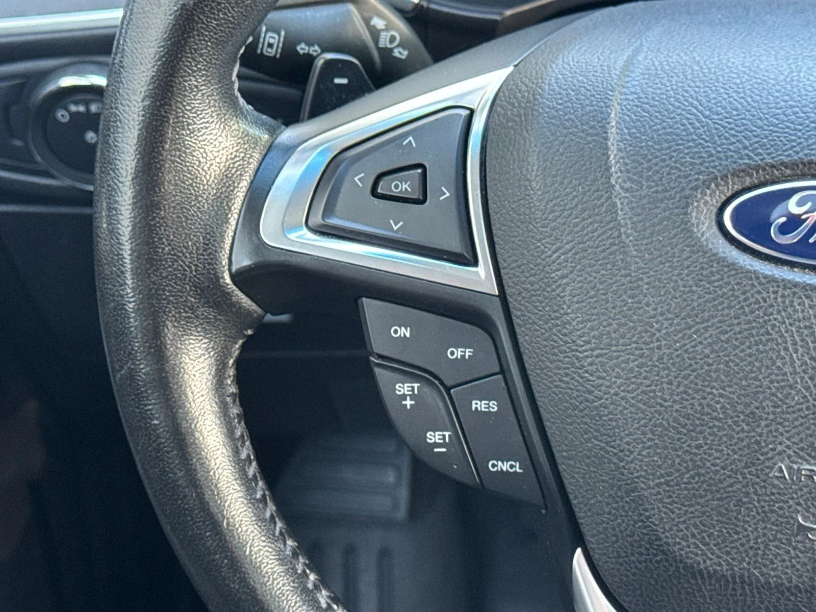Used 2016 Magnetic Metallic Ford Titanium image 38