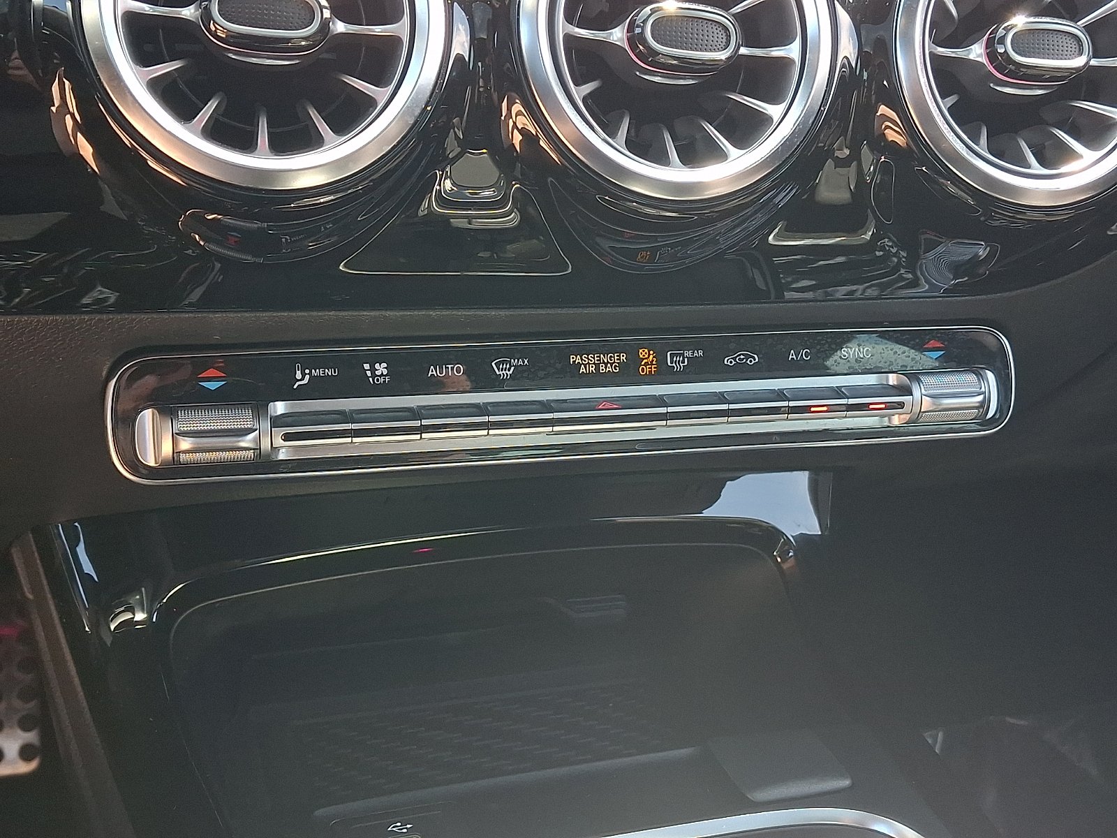 Certified Used 2024 Polar White Mercedes-Benz CLA 250 image 16