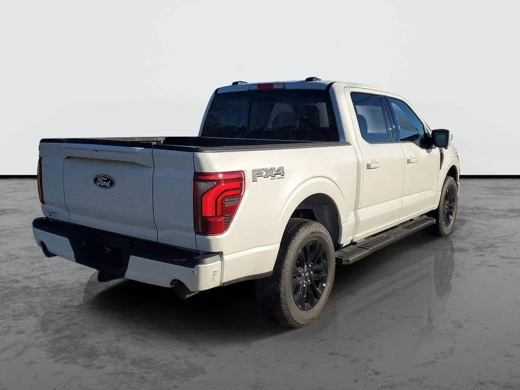 2025 Ford F-150 Lariat - Photo 2