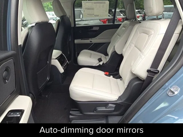 New 2027 Whisper Blue Metallic Clearcoat Lincoln Reserve image 36