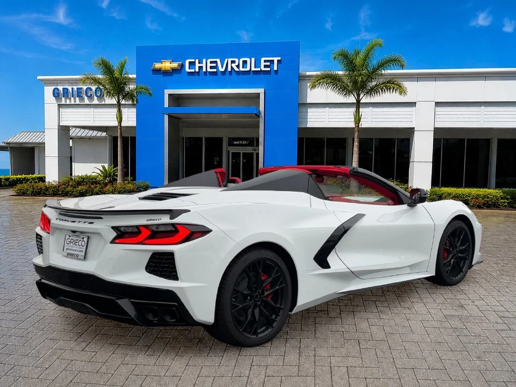 New 2027 Arctic White Chevrolet 3LT image 7
