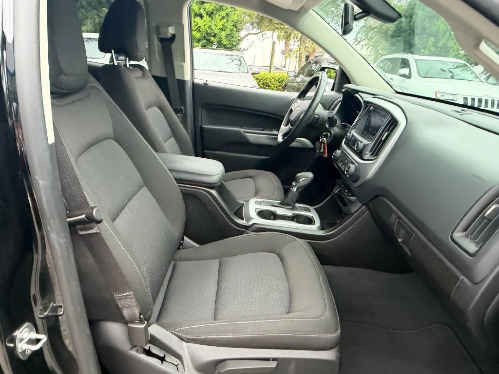 Used 2022 Black Chevrolet LT image 19