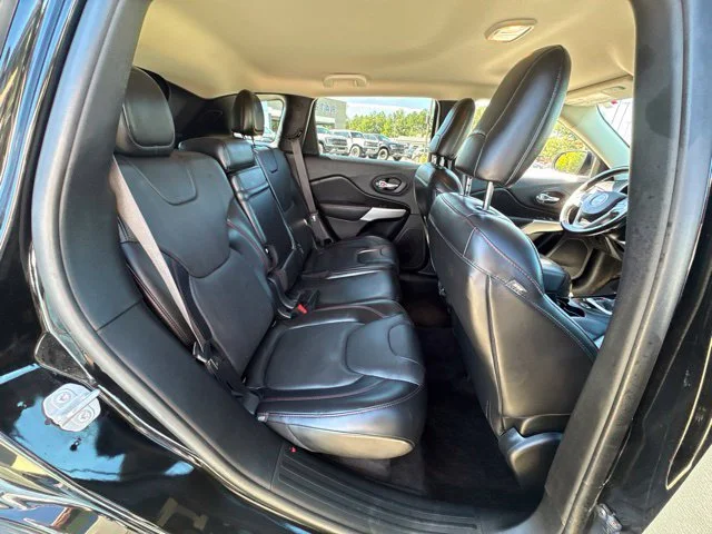 Used 2018 Black Jeep Trailhawk image 23