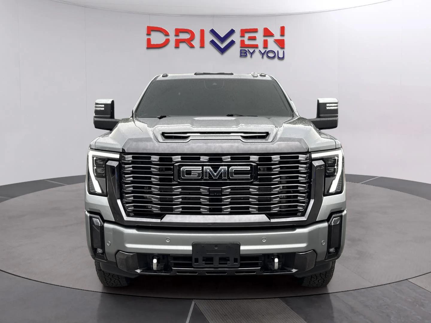 Used 2024 Sterling Metallic GMC Denali Ultimate image 9