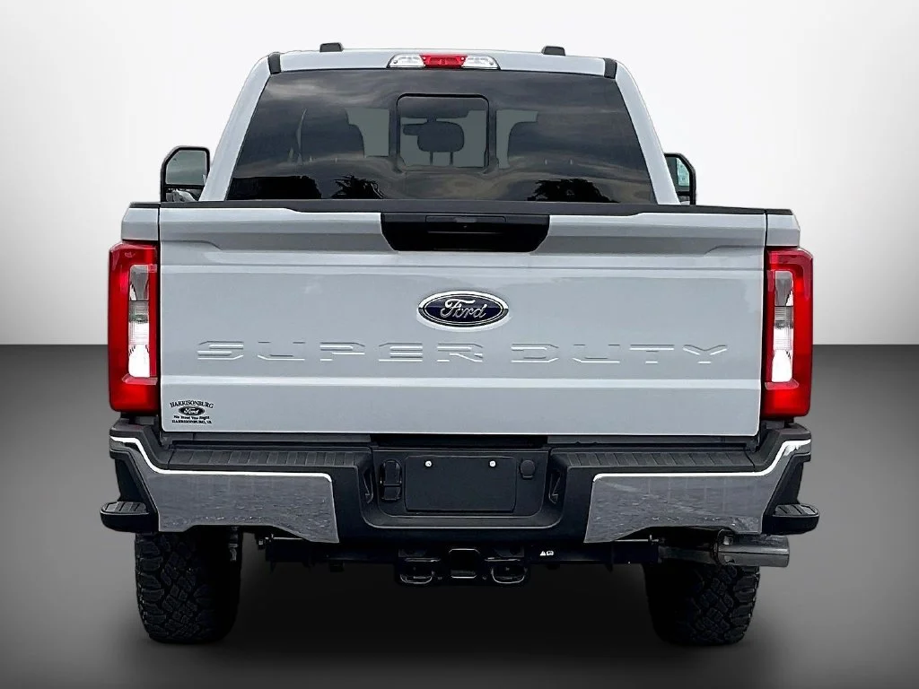 New 2026 Avalanche Ford F-350® XL image 4