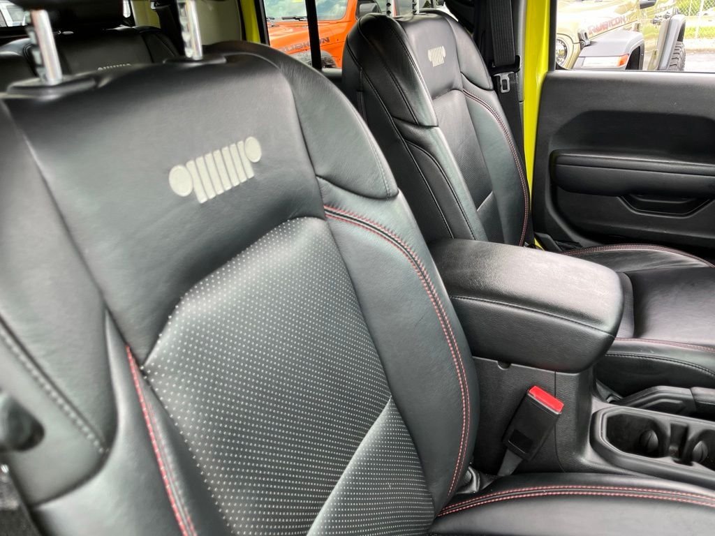 Used 2023 High Velocity Clearcoat Jeep Rubicon image 49