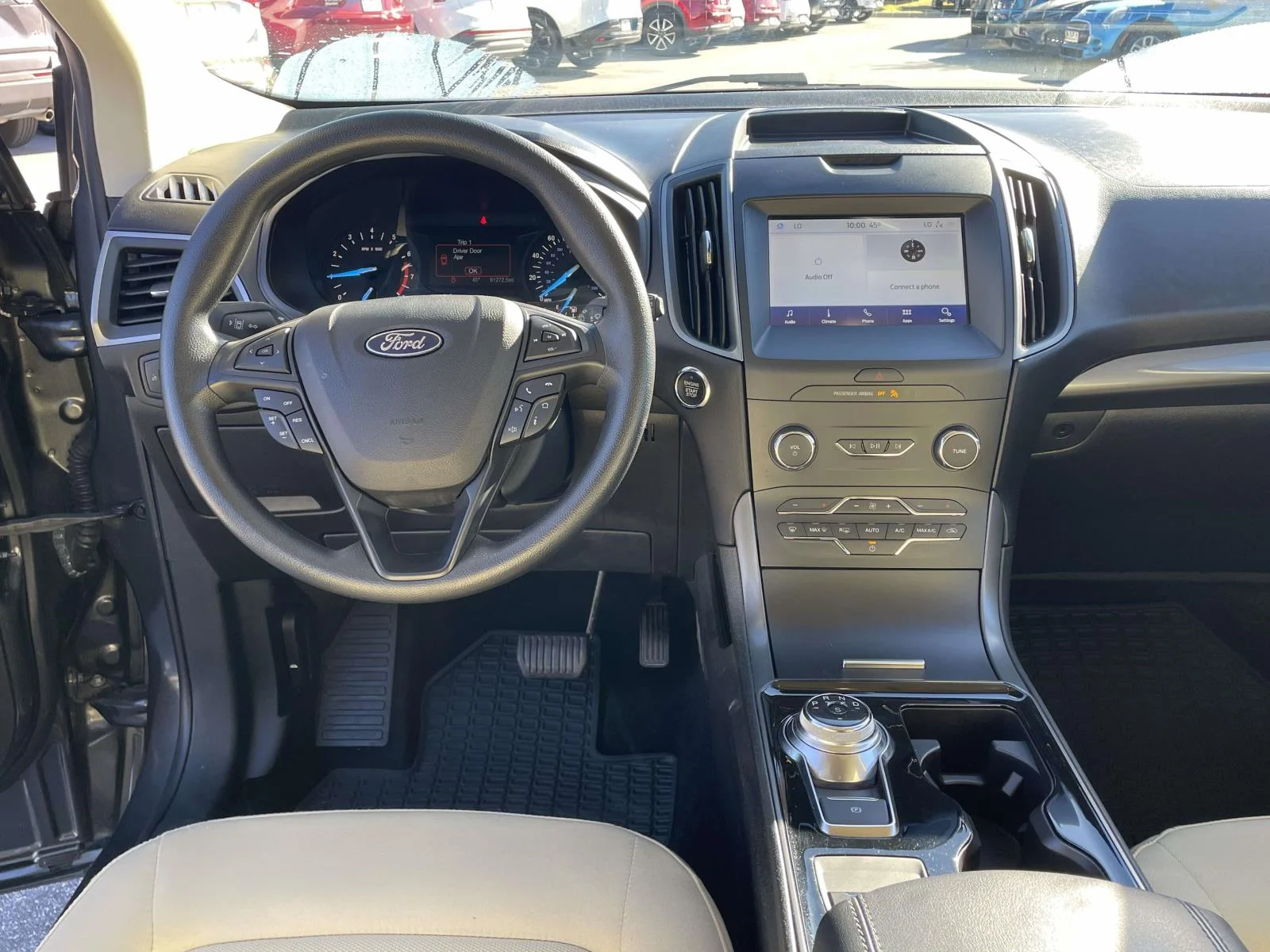 Used 2020 Magnetic Metallic Ford SE image 4