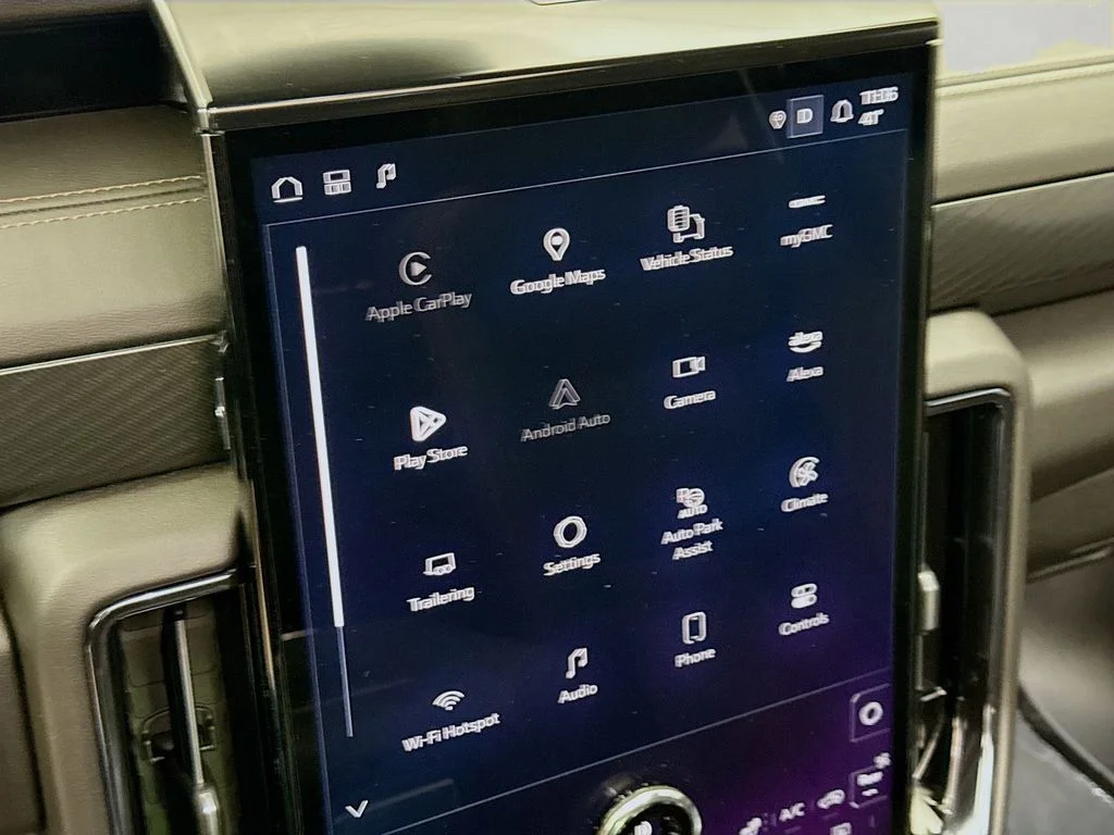 Used 2025 Silver GMC AT4 image 17
