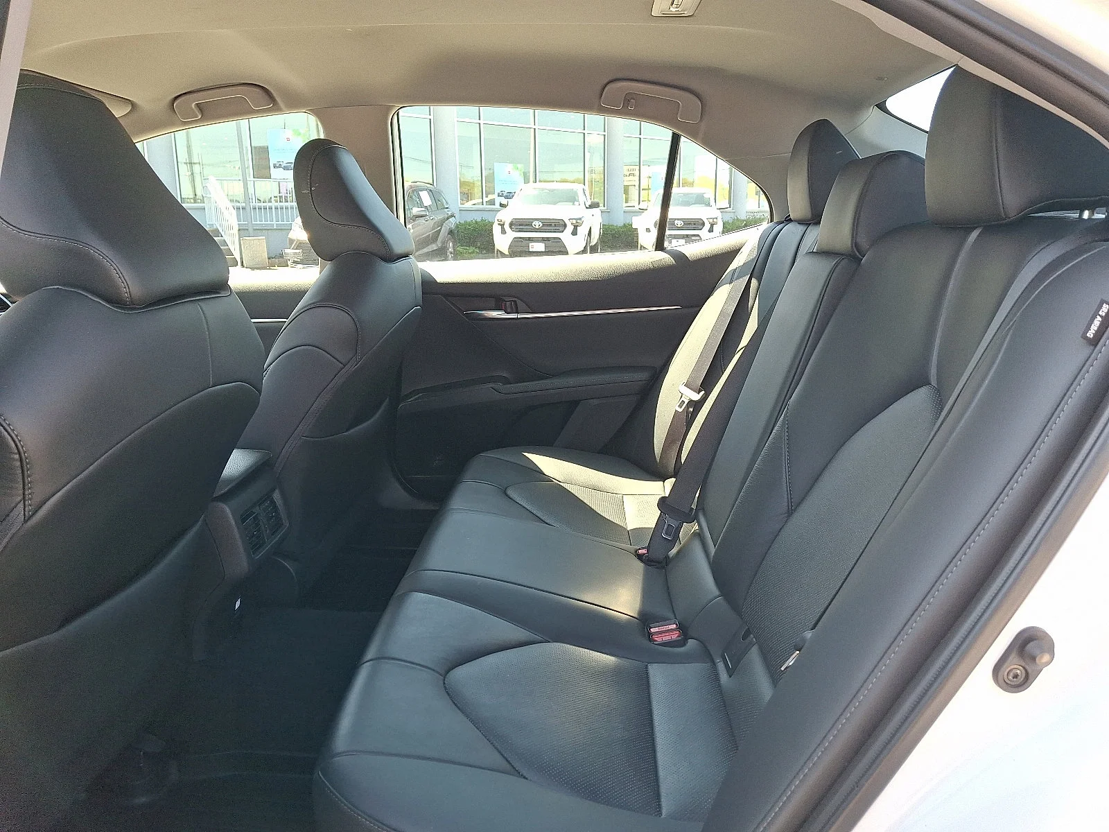 Used 2024 Wind Chill Pearl - 089 Toyota XLE image 11