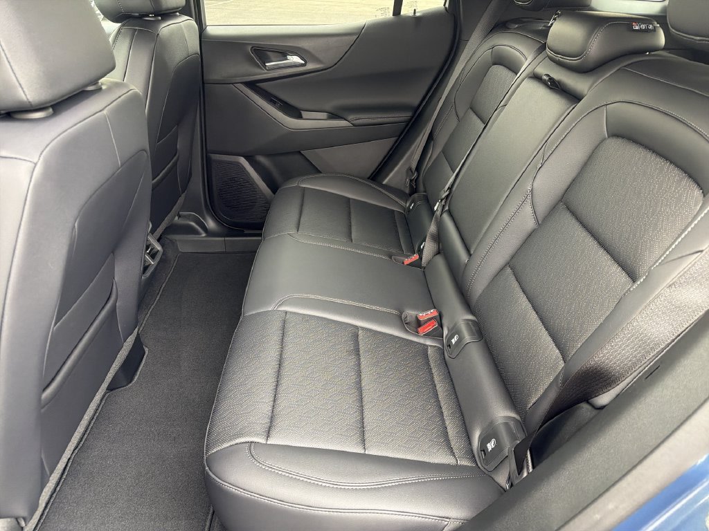 2027 Chevrolet Equinox LT - Photo 10