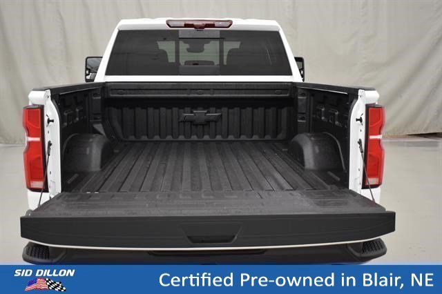 Used 2025 Summit White Chevrolet LTZ image 12