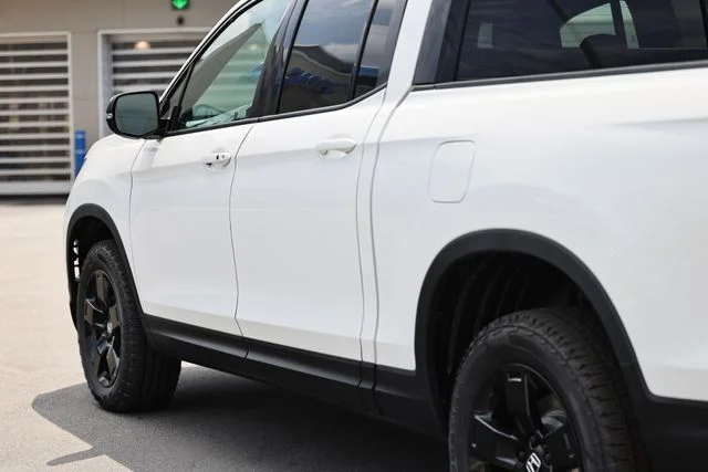 New 2026 Platinum White Pearl Honda Black Edition image 10