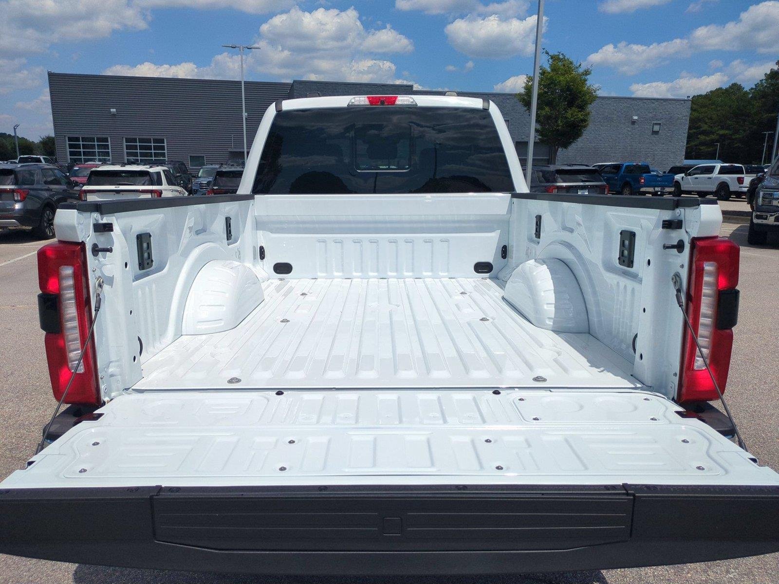 New 2026 Oxford White Ford F-250® Lariat® image 35