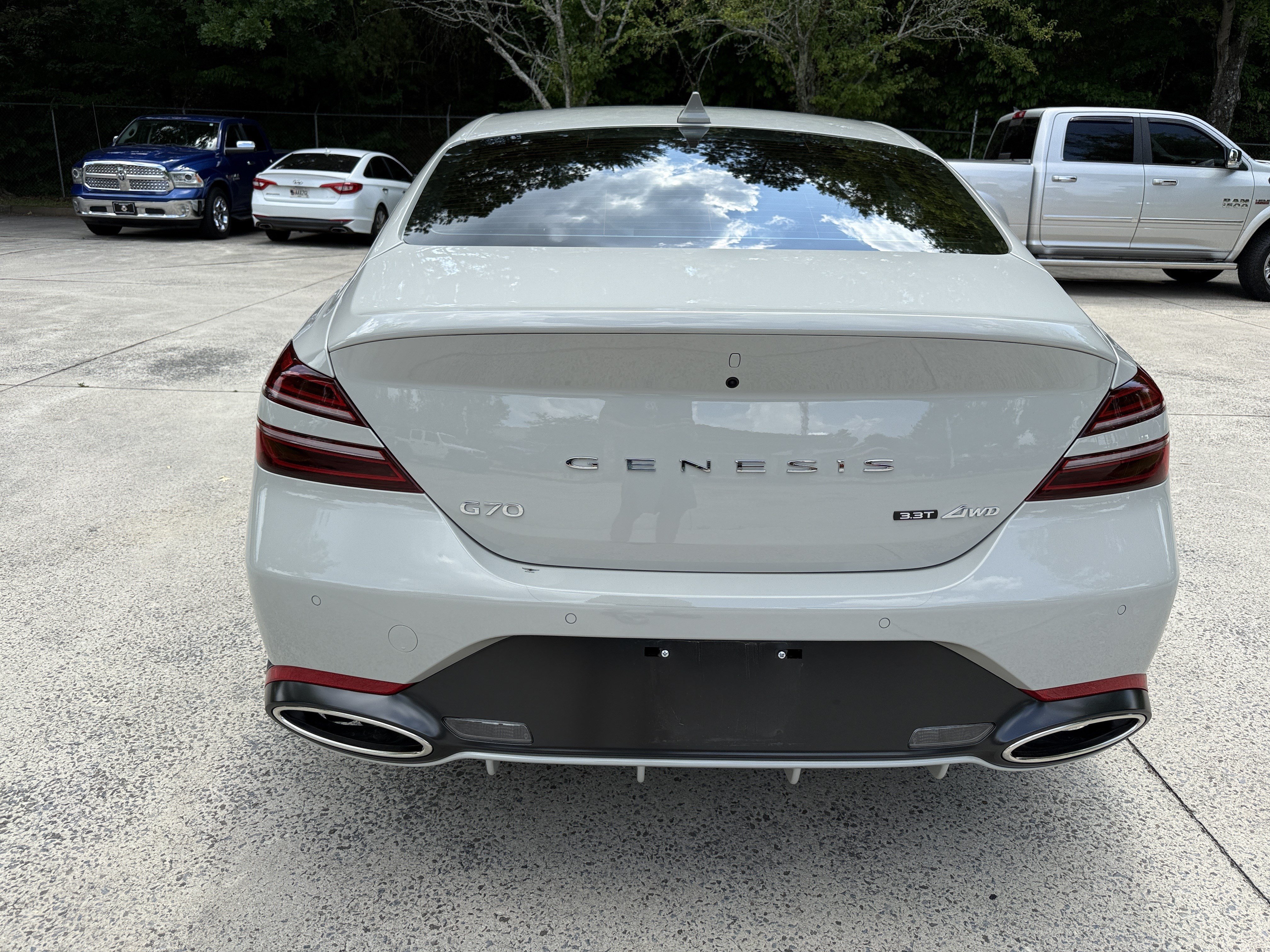 Used 2026 Vatna Gray Genesis 3.3T Sport Prestige image 6