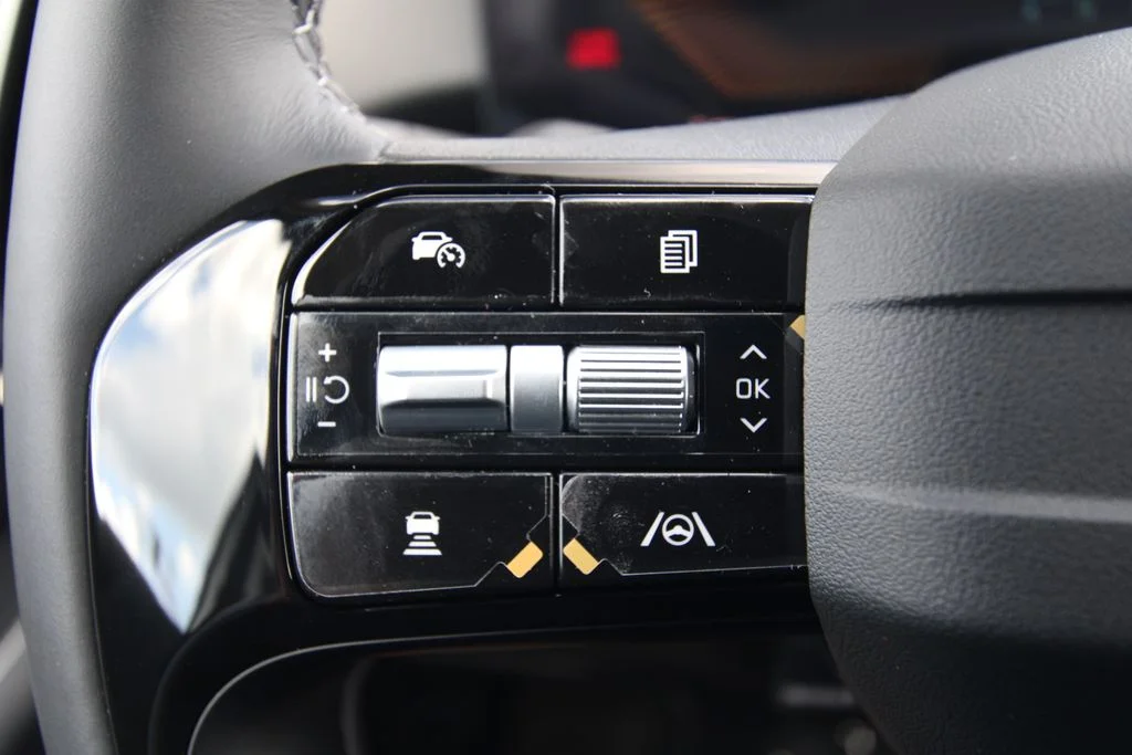 New 2026 Silver Kia  image 21