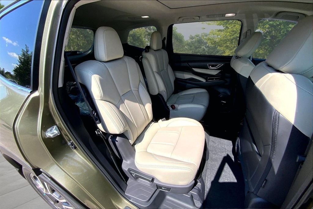New 2026 AUTUMN GREEN METALLIC Subaru Limited 7-Passenger image 10
