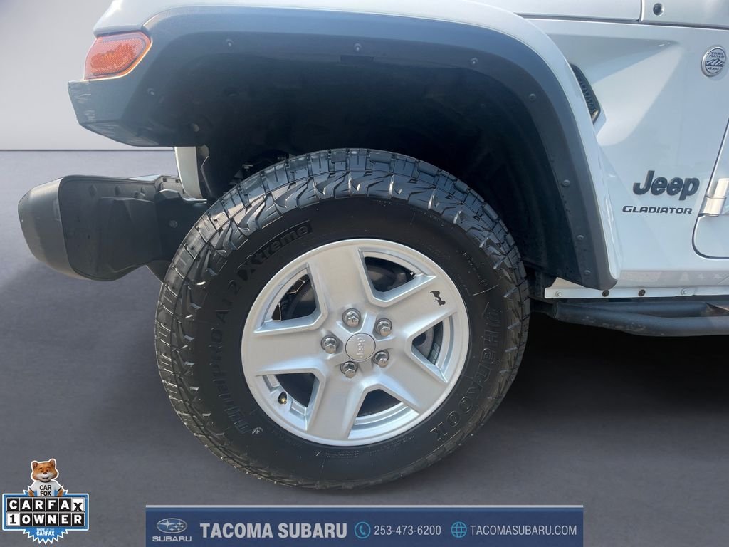 Used 2020 White Jeep Sport image 9