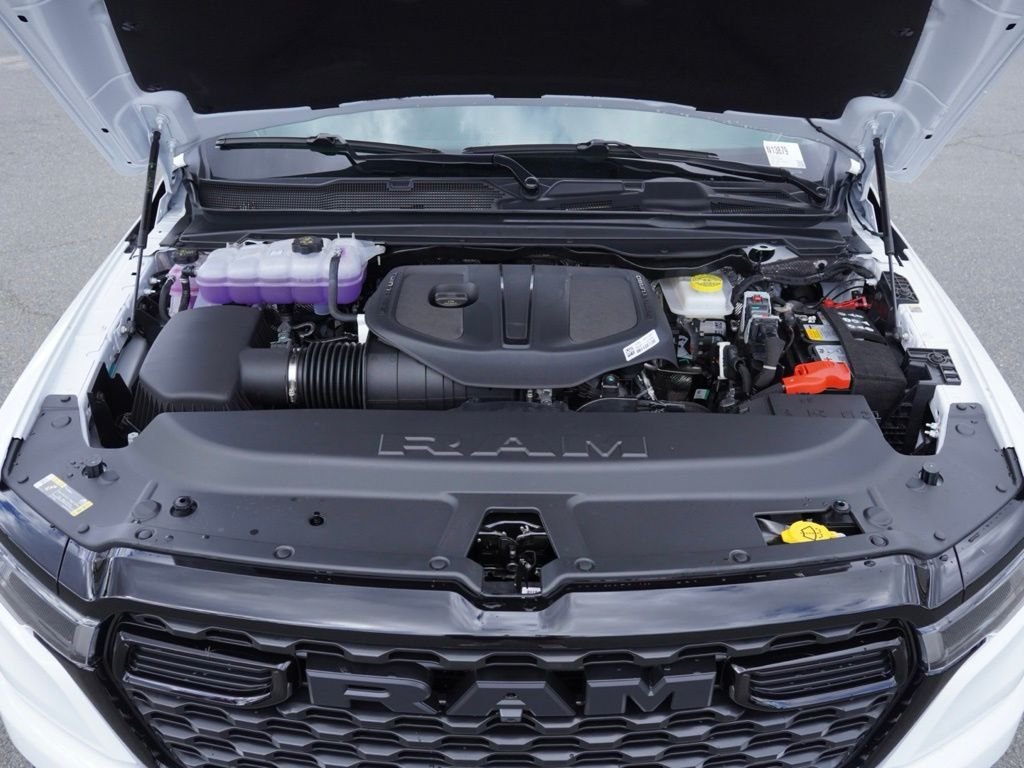 New 2026 Bright White Clear-Coat Exterior Paint RAM Big Horn Night Edition image 26