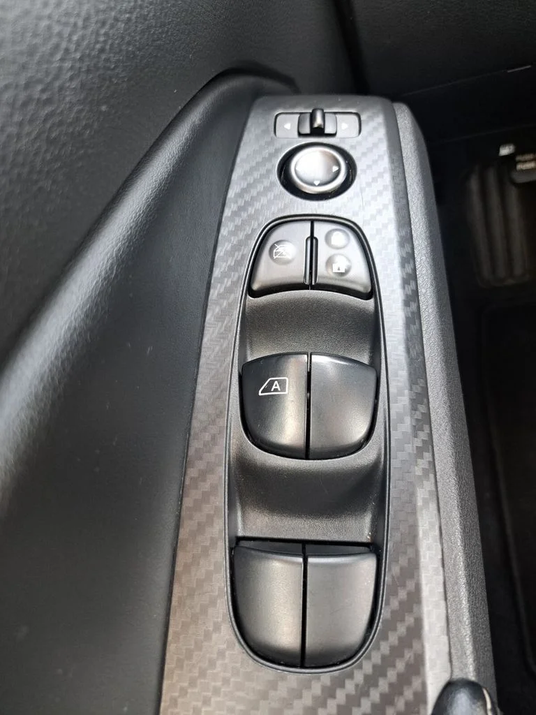 2025 Nissan Altima SV - Photo 17