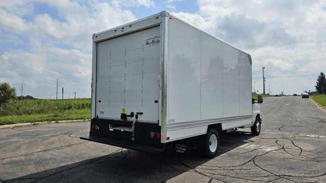 New 2027 Oxford White Ford Base image 3