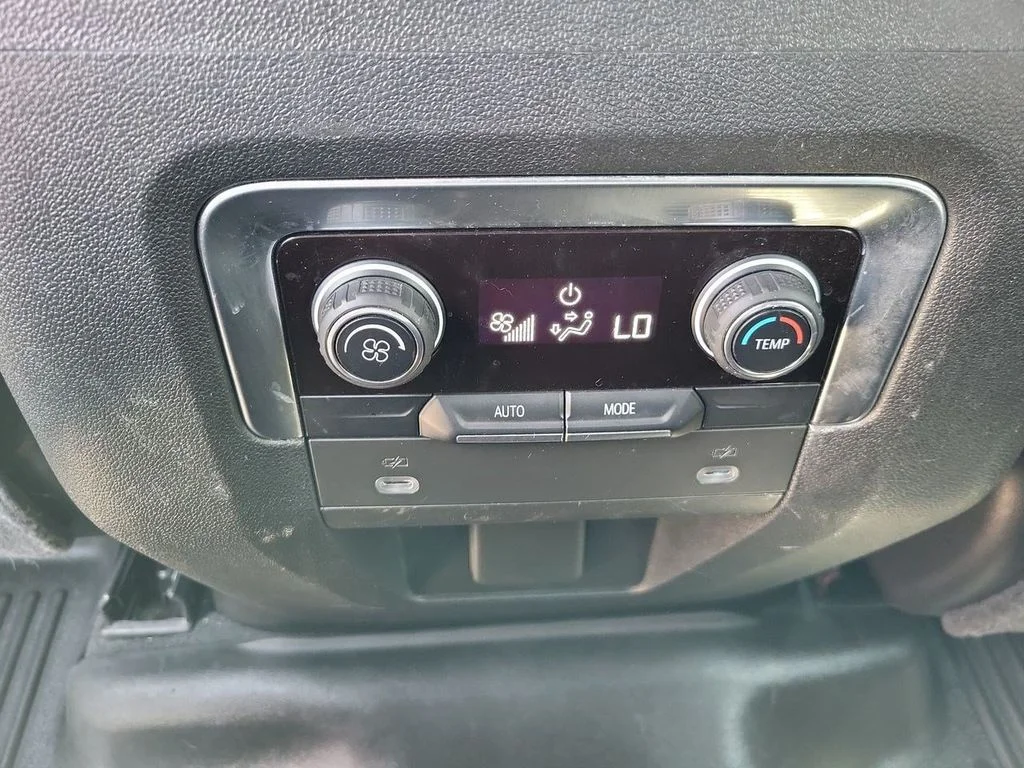 Used 2021 Summit White Chevrolet RST image 27