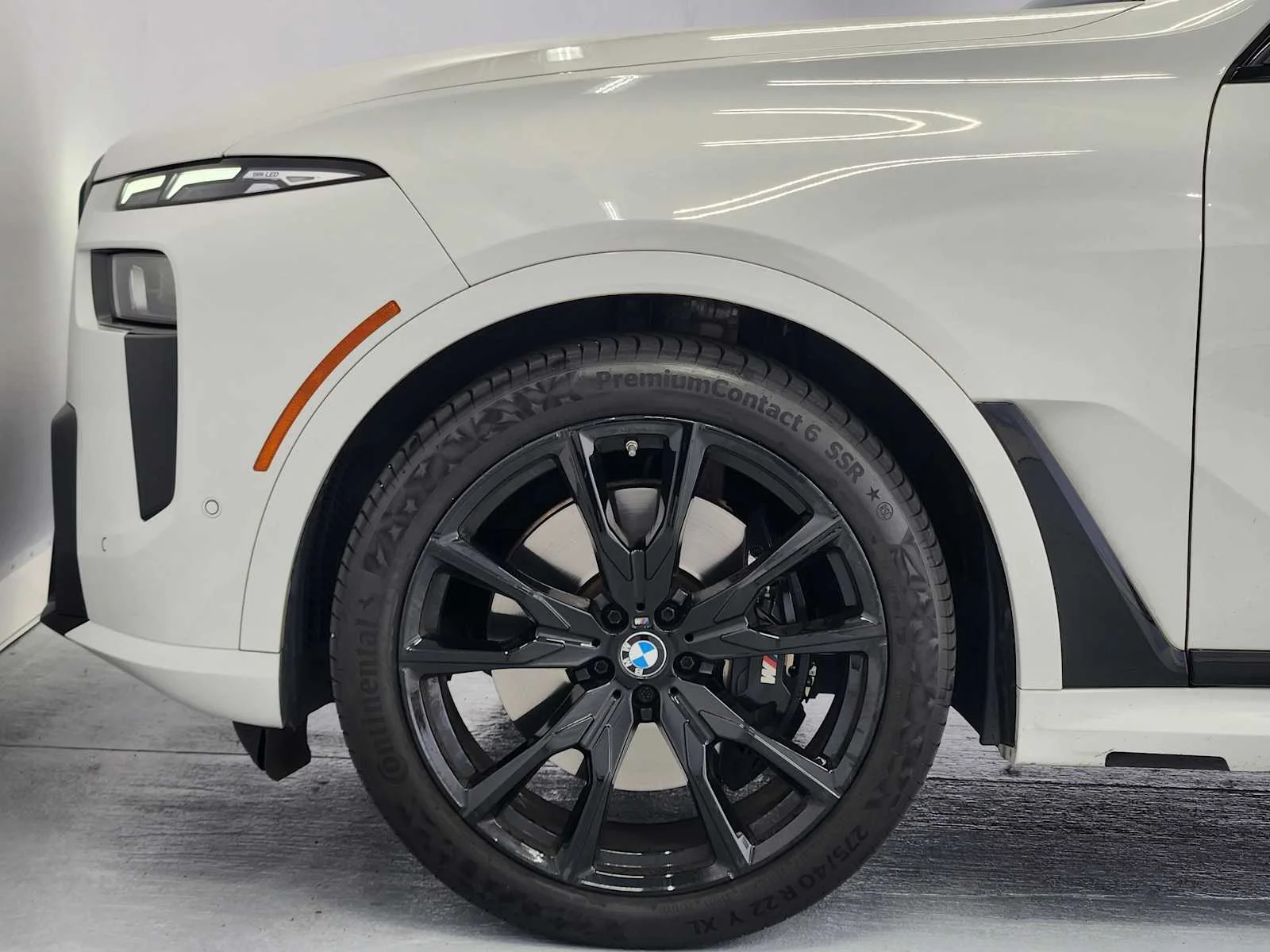 Certified Used 2024 Alpine White BMW xDrive40i image 6
