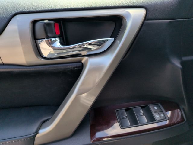 Used 2018 Silver Lexus 460 image 13