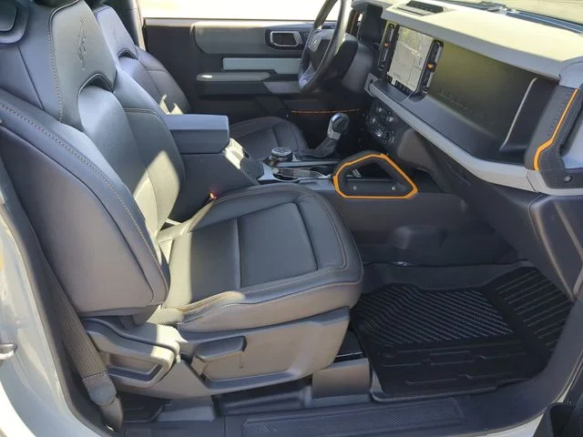Used 2022 Green Ford Badlands image 33