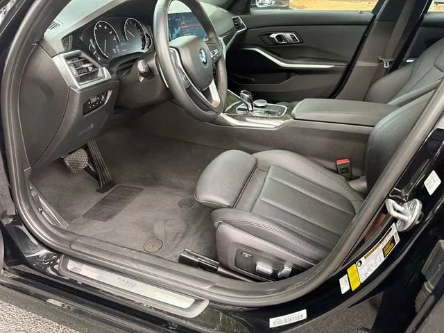 Used 2020 Black BMW 330i image 9