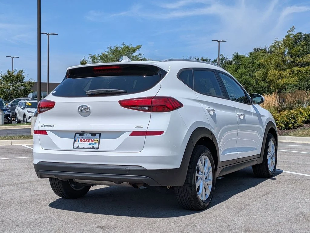 Used 2019 White Hyundai Value image 7