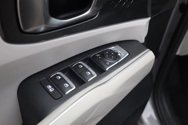 Used 2025 Gray Kia S image 23