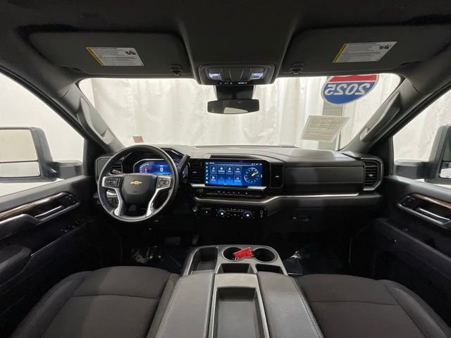 Used 2025 White Chevrolet LT image 16