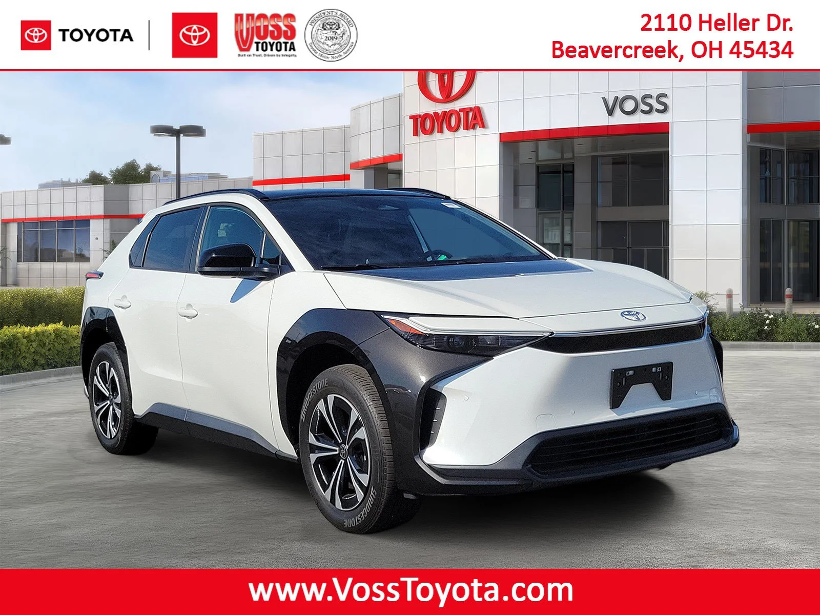 Certified Used 2023 WHITE Toyota L image 1