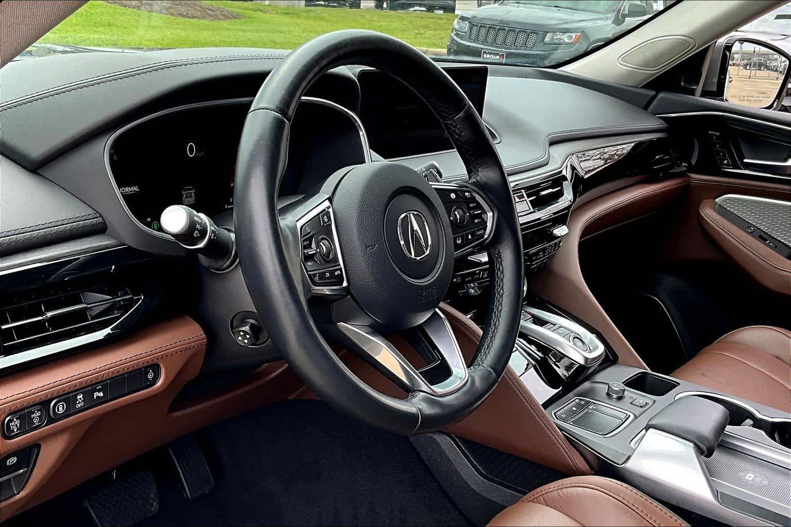 Used 2023 Liquid Carbon Metallic Acura w/Advance Package image 27