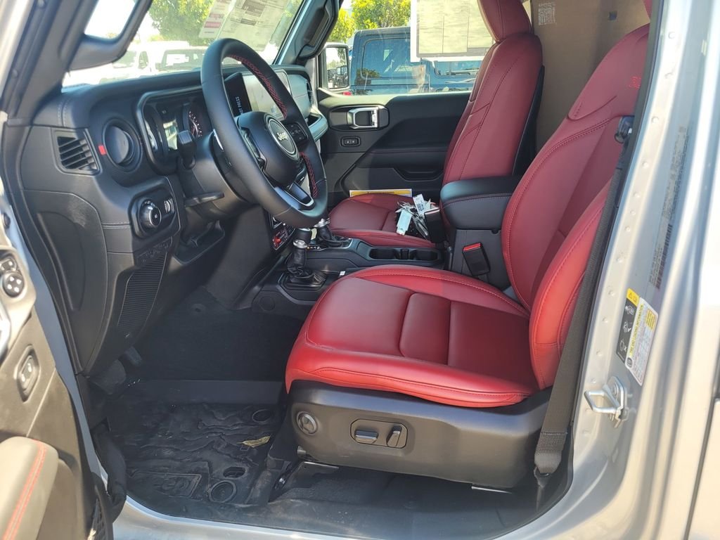 2024 Jeep Wrangler 4-Door Rubicon 392 - Photo 10