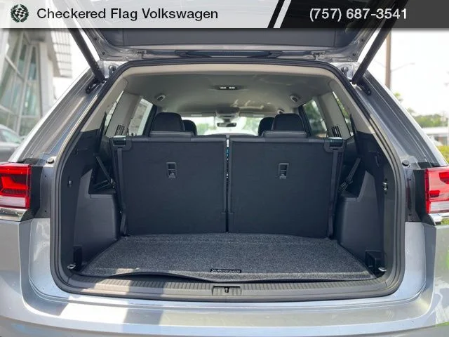 New 2026 Silver Volkswagen 2.0T SE w/Technology image 14