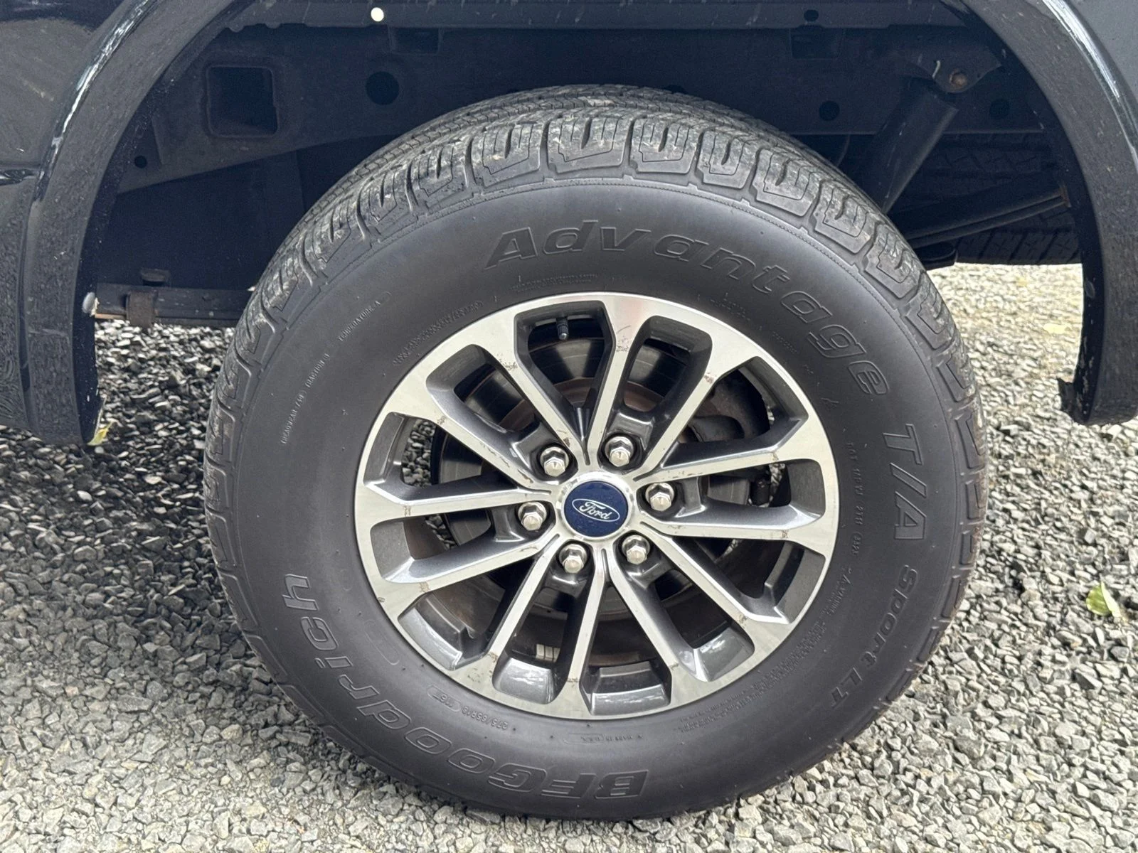 Used 2019 Agate Black Metallic Ford Lariat image 26