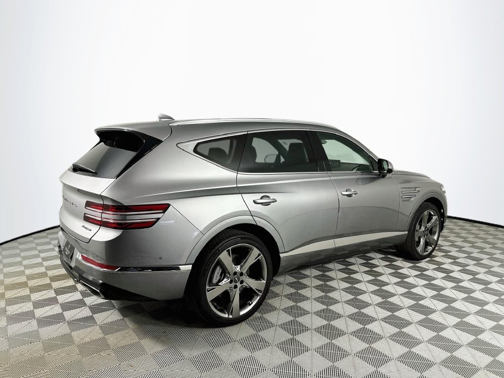 Used 2023 Silver Genesis 3.5T image 7