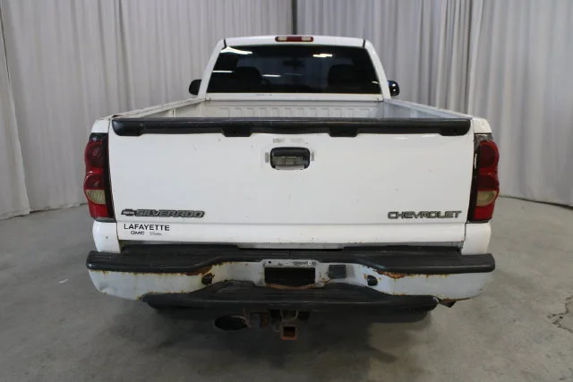 Used 2005 White Chevrolet Work Truck image 23