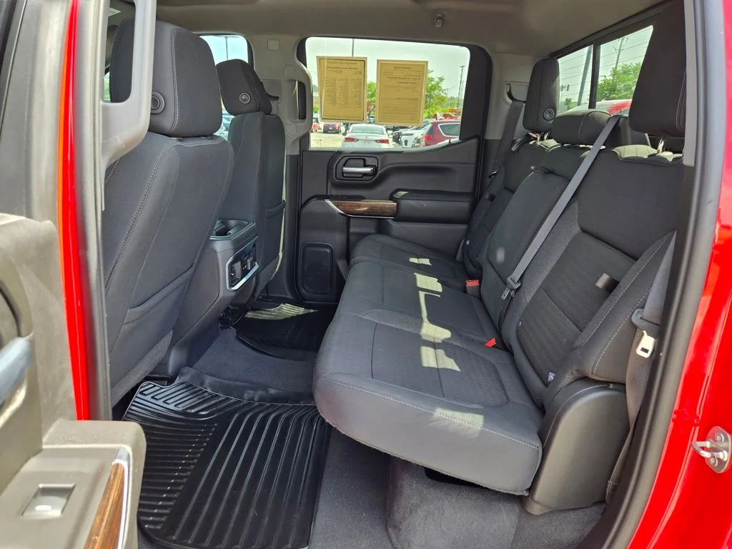 Used 2021 Red GMC Elevation image 28
