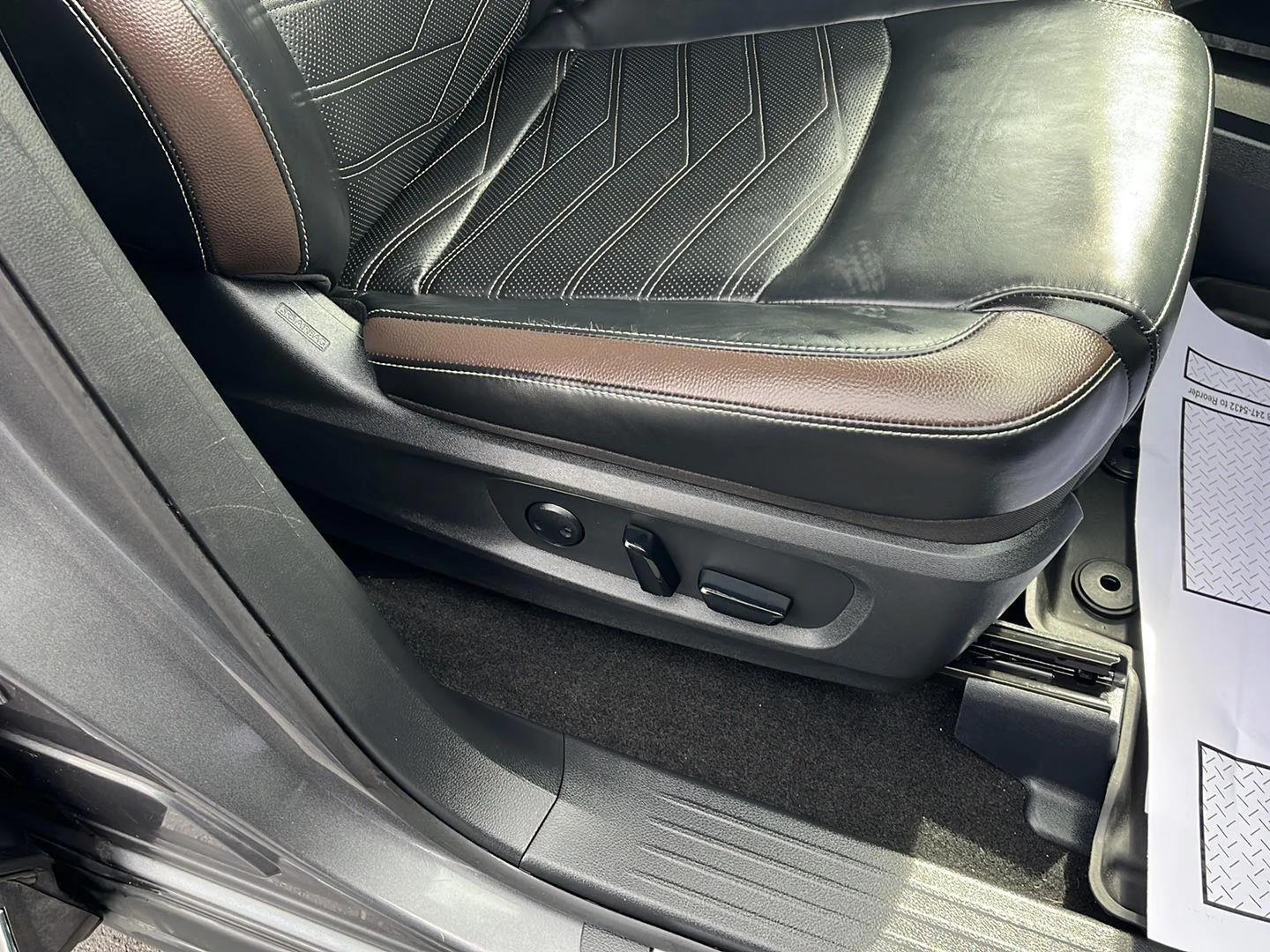 Used 2024 Gun Metallic Nissan Platinum image 33