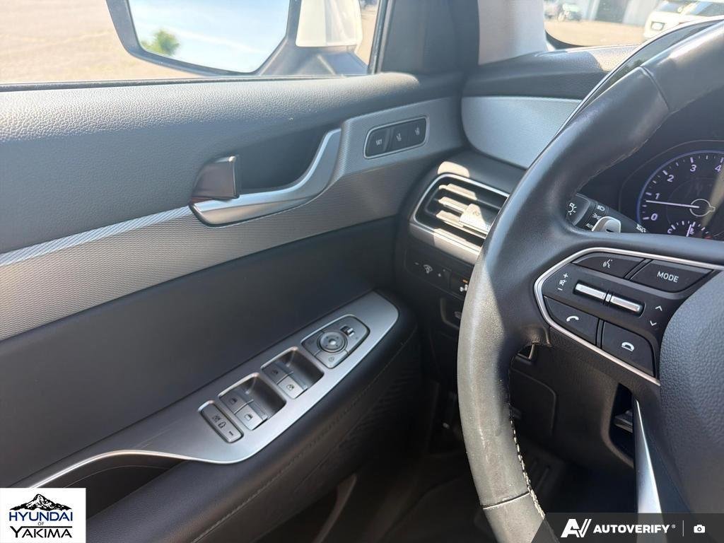 Used 2020 Hyper White Hyundai SEL image 17